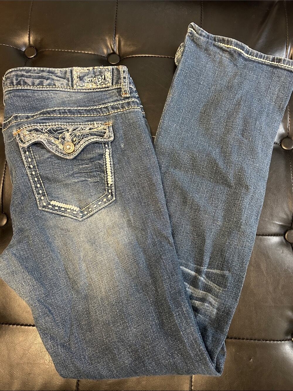 Women’s Boot Cut Denim Jeans with Embroidered Back Pocket - Blue